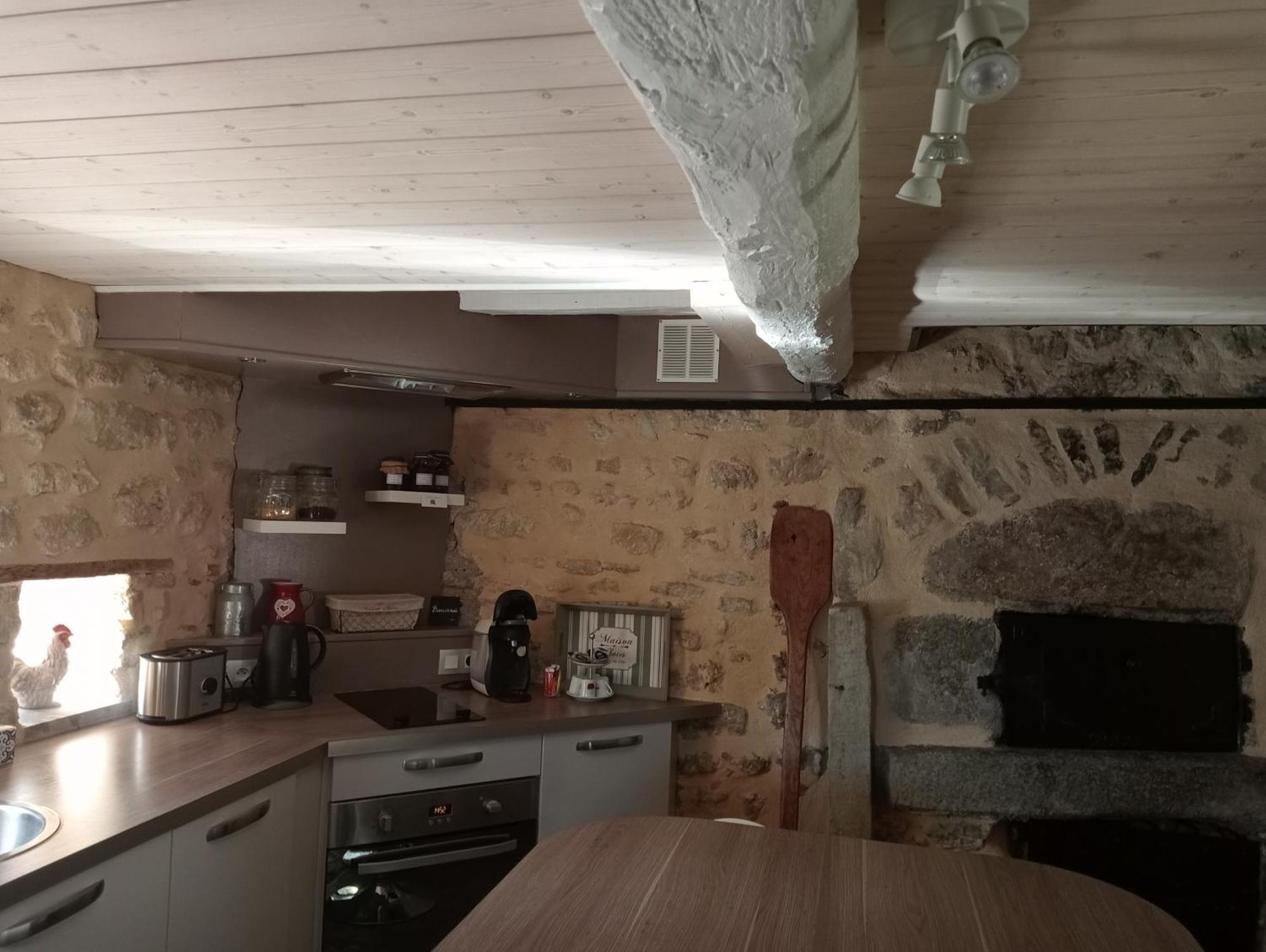 Auvergnat'Home Chaptuzat Buitenkant foto