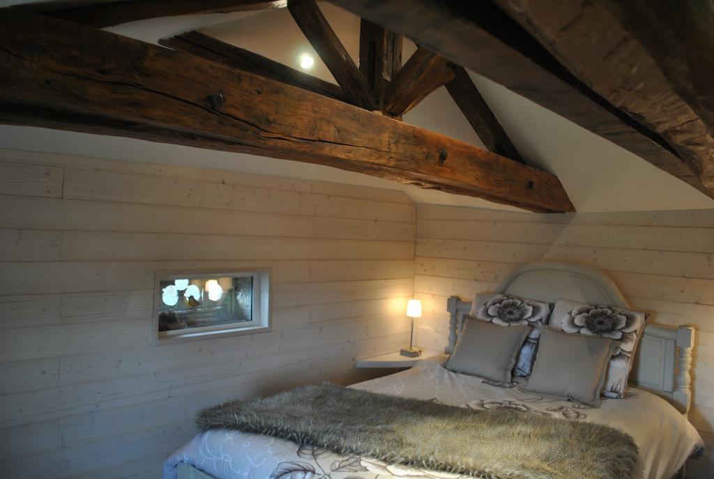 Auvergnat'Home Chaptuzat Kamer foto