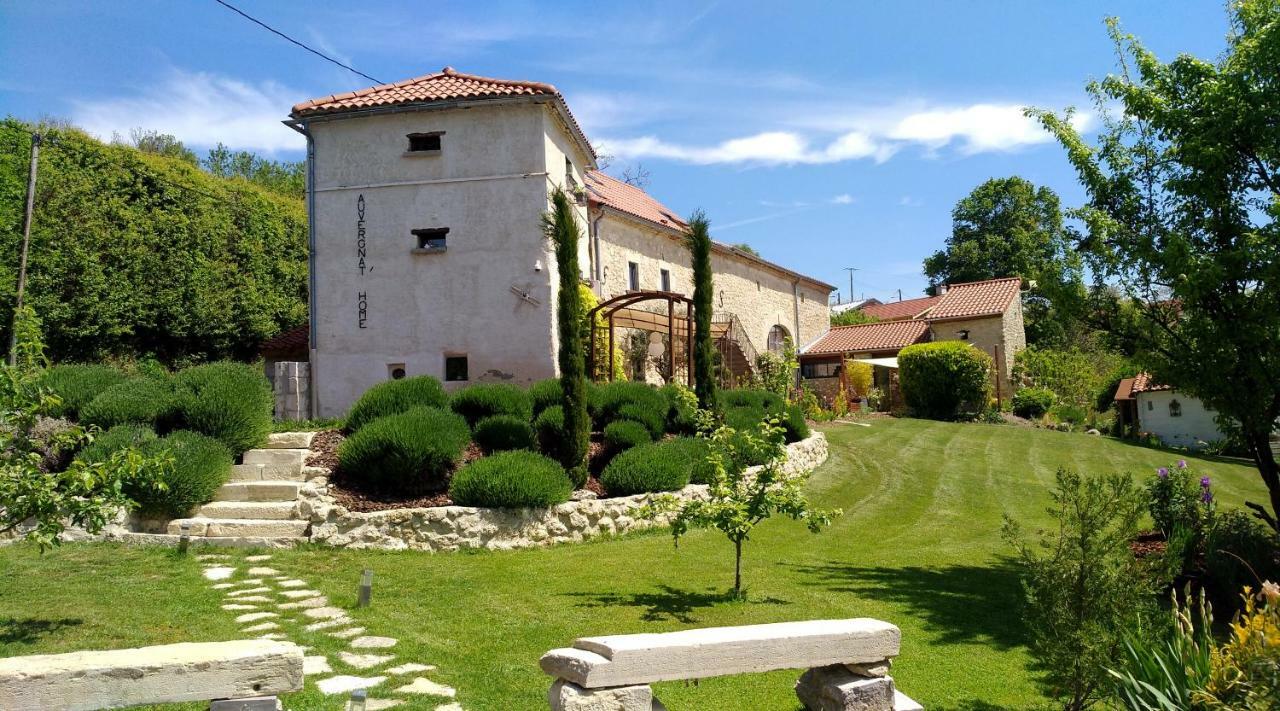 Auvergnat'Home Chaptuzat Buitenkant foto